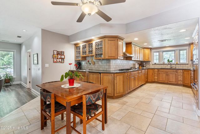 147 Pine Needle Drive, Hampstead, NC 28443