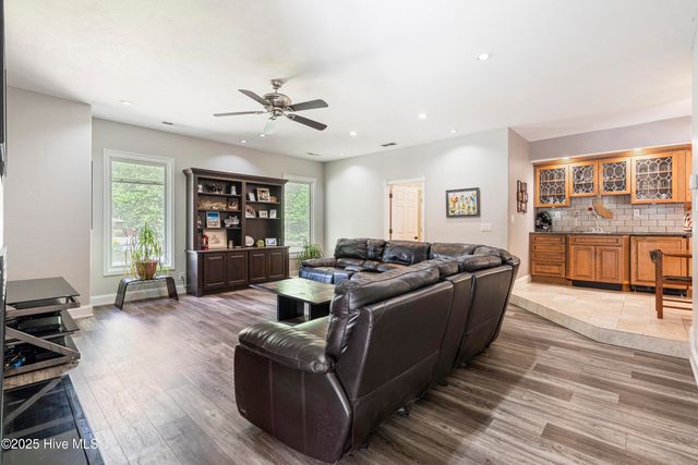 147 Pine Needle Drive, Hampstead, NC 28443