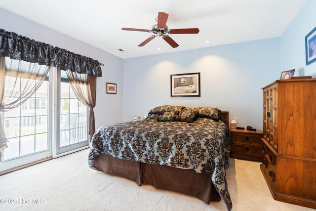 147 Pine Needle Drive, Hampstead, NC 28443
