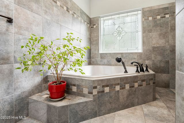 147 Pine Needle Drive, Hampstead, NC 28443