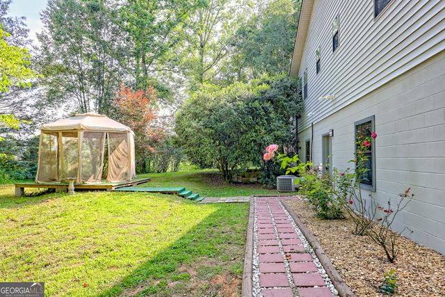 28 Coon Tail Road, Blairsville, GA 30512