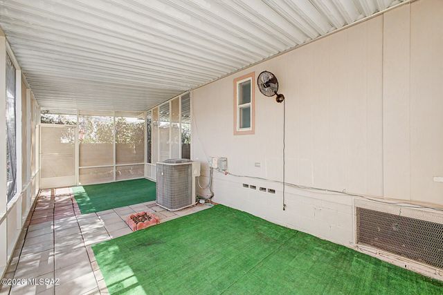 2870 E Cottonwood Club Lane, Tucson, AZ 85706