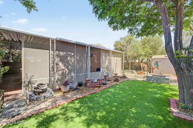 2870 E Cottonwood Club Lane, Tucson, AZ 85706