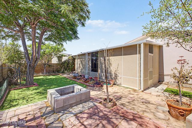 2870 E Cottonwood Club Lane, Tucson, AZ 85706