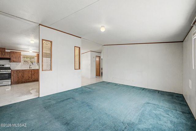 2870 E Cottonwood Club Lane, Tucson, AZ 85706