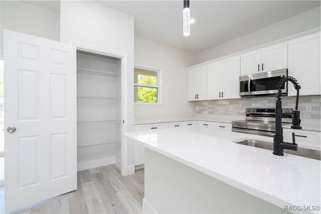 6966 N Fort Smith Terrace, Citrus Springs, FL 34434