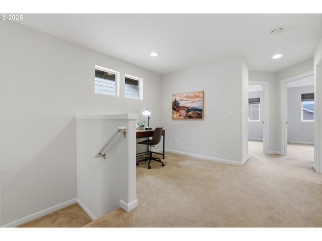 10564 Ne GATEWAY St, Hillsboro, OR 97006