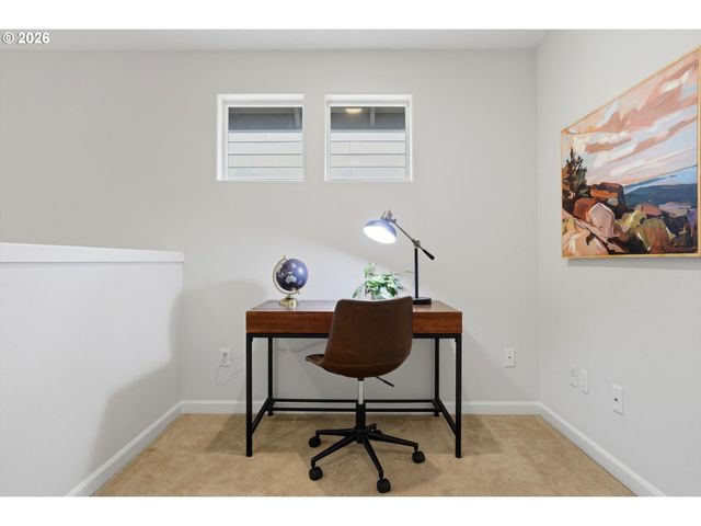 10564 Ne GATEWAY St, Hillsboro, OR 97006