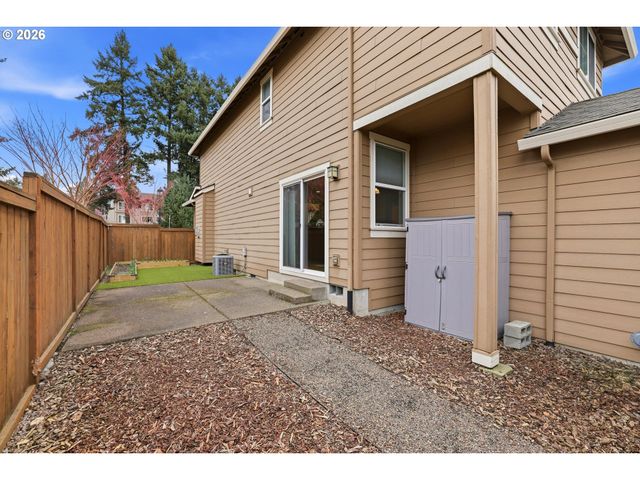 10564 Ne GATEWAY St, Hillsboro, OR 97006