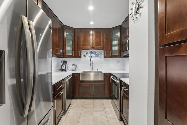190 S Wood Dale Road 1105, Wood Dale, IL 60191