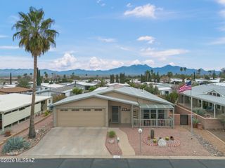 105 W Mora Drive, Green Valley, AZ 85614