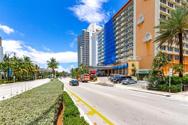 19201 Collins Avenue 218, Sunny Isles Beach, FL 33160