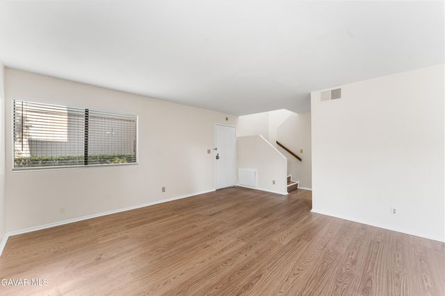 10730 Woodley Avenue Unit 7, Granada Hills, CA 91344