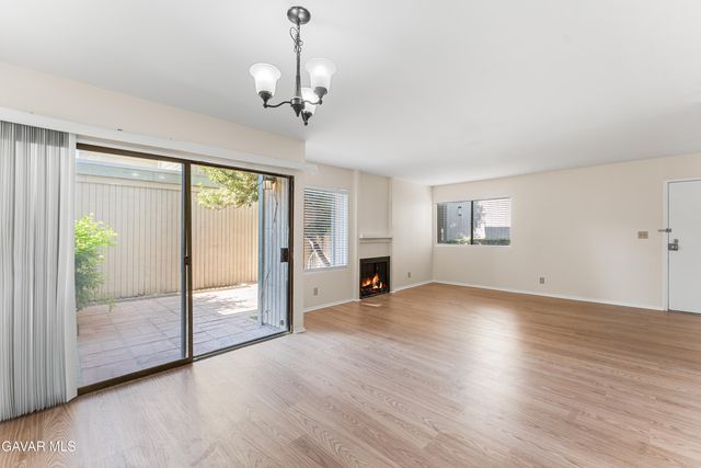 10730 Woodley Avenue Unit 7, Granada Hills, CA 91344