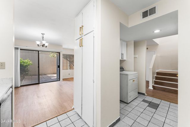 10730 Woodley Avenue Unit 7, Granada Hills, CA 91344