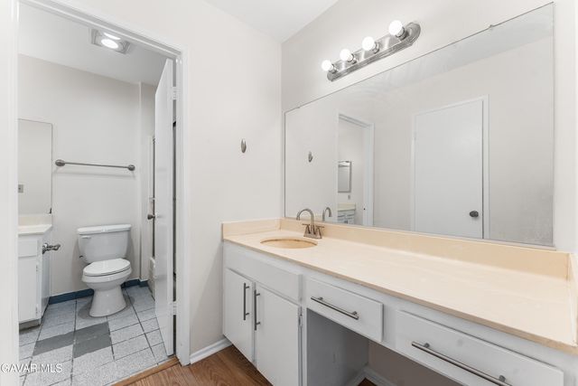 10730 Woodley Avenue Unit 7, Granada Hills, CA 91344