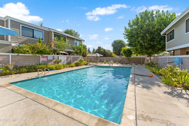 10730 Woodley Avenue Unit 7, Granada Hills, CA 91344