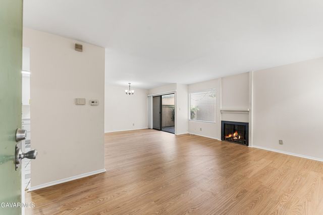 10730 Woodley Avenue Unit 7, Granada Hills, CA 91344