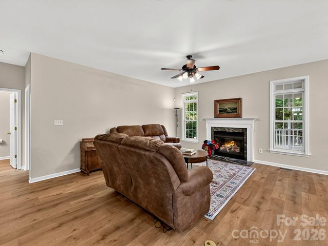 8505 Tintinhull Lane, Waxhaw, NC 28173