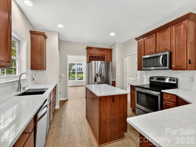 8505 Tintinhull Lane, Waxhaw, NC 28173