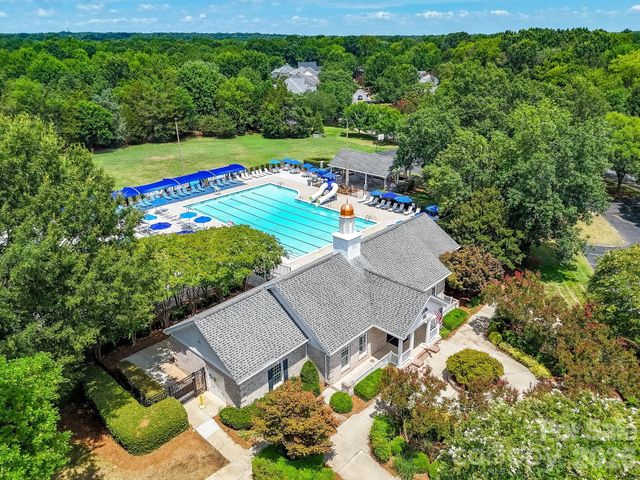 8505 Tintinhull Lane, Waxhaw, NC 28173