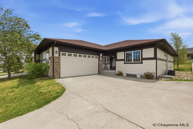 925 WHISPERING HILLS, Cheyenne, WY 82009
