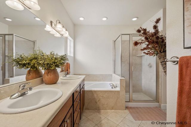 925 WHISPERING HILLS, Cheyenne, WY 82009
