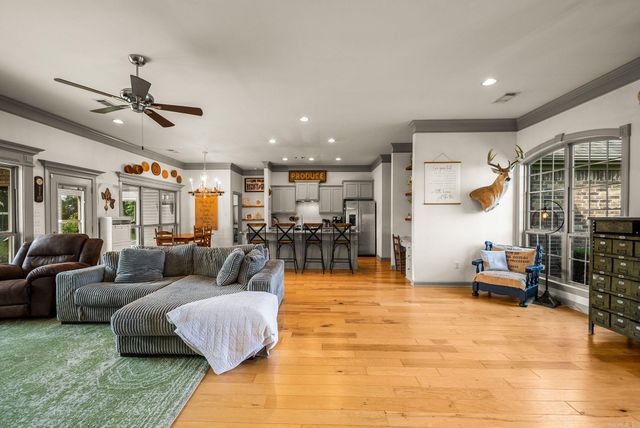 740 Mound View Drive, England, AR 72046
