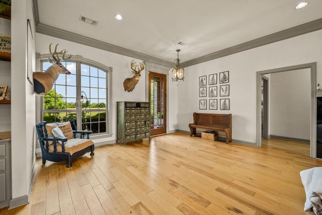 740 Mound View Drive, England, AR 72046