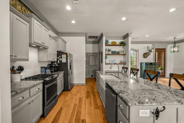 740 Mound View Drive, England, AR 72046