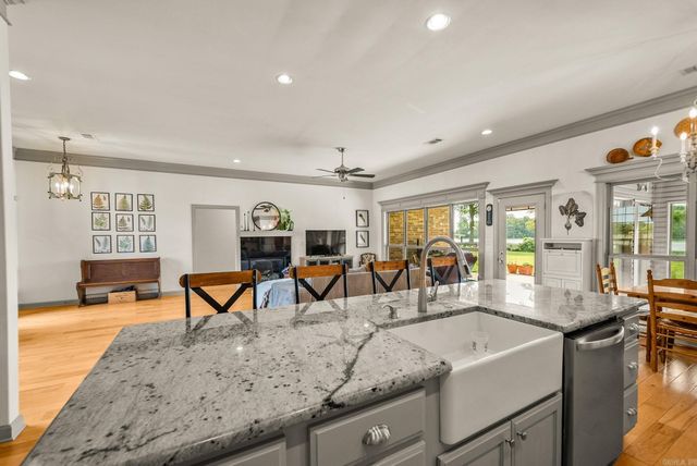 740 Mound View Drive, England, AR 72046