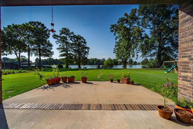 740 Mound View Drive, England, AR 72046