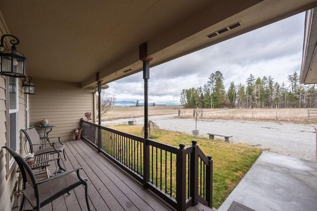 8715 W Antler Rd, Deer Park, WA 99006