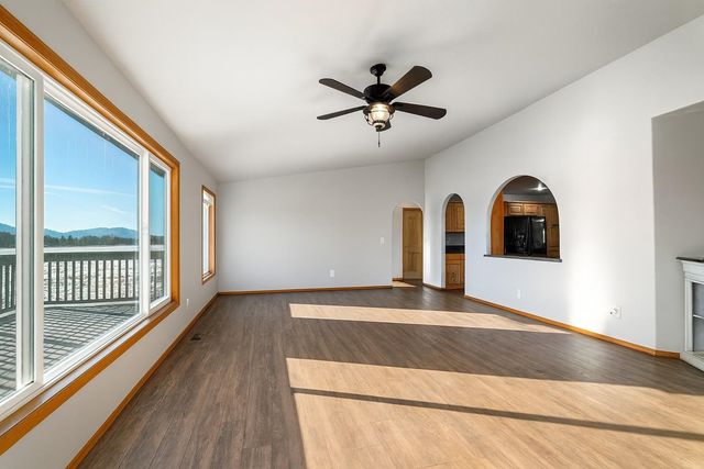 8715 W Antler Rd, Deer Park, WA 99006