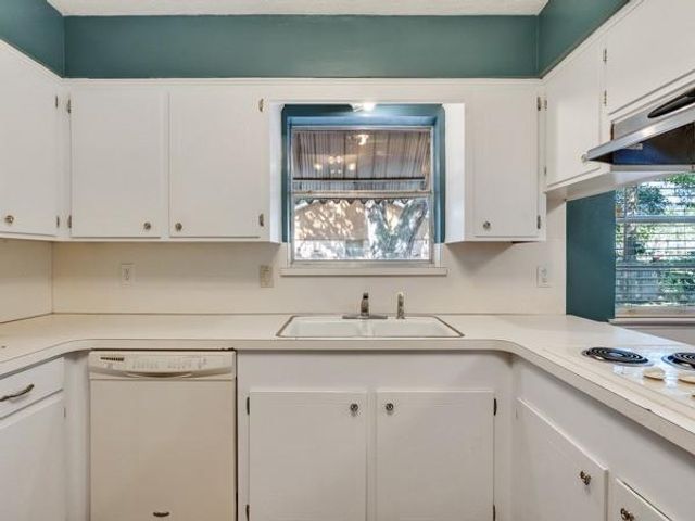 1215 Briar Lane, Wharton, TX 77488