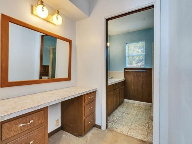 1215 Briar Lane, Wharton, TX 77488