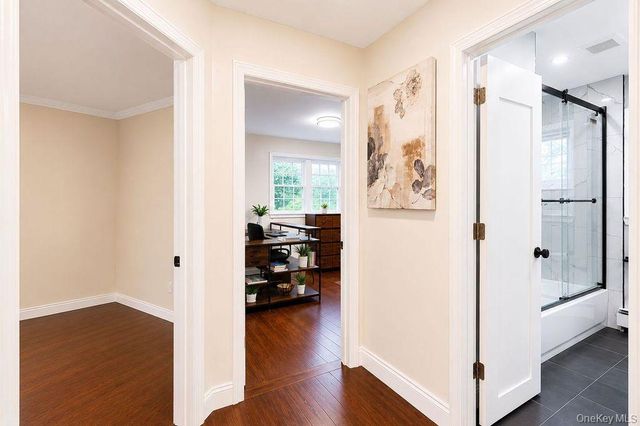 11 Chichester Rd, Huntington Station, NY 11746