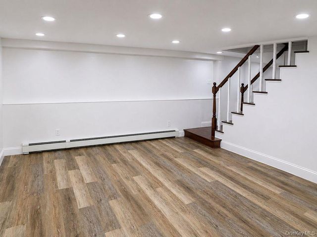 11 Chichester Rd, Huntington Station, NY 11746