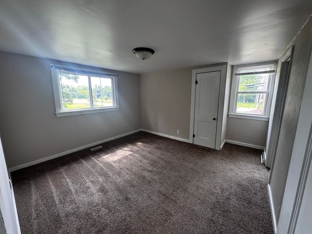1041 E Highway 330, Schererville, IN 46375