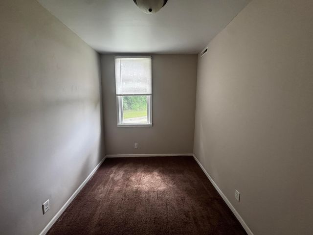 1041 E Highway 330, Schererville, IN 46375