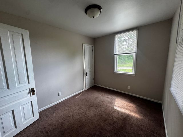 1041 E Highway 330, Schererville, IN 46375