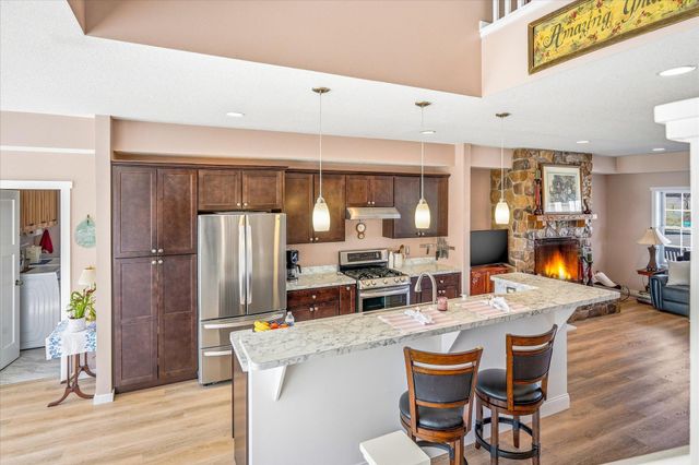 46461 Tucker Street NE, Cambridge, MN 55008