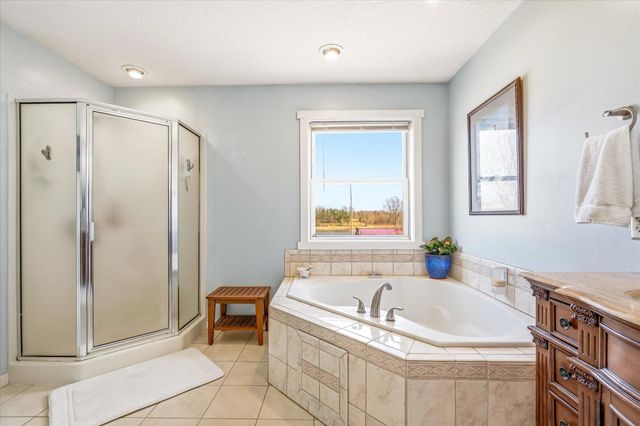 46461 Tucker Street NE, Cambridge, MN 55008