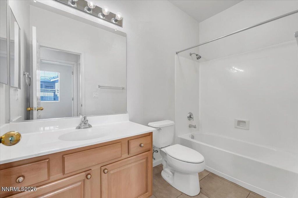 Image 16 of property listing at 10543 Iron Point Circle, Reno, NV 89521