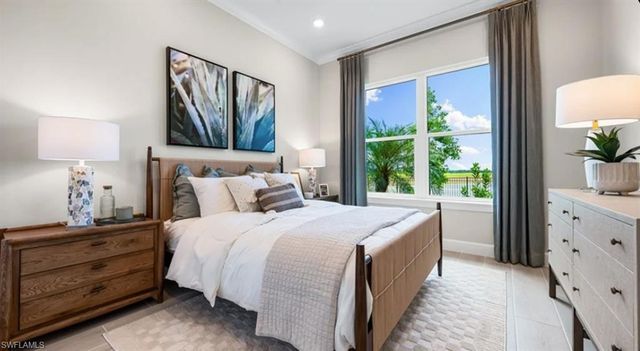 15690 Genova DR, Naples, FL 34114