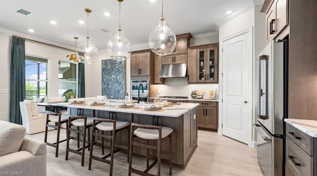15690 Genova DR, Naples, FL 34114