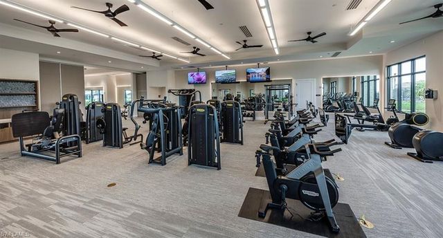 15690 Genova DR, Naples, FL 34114
