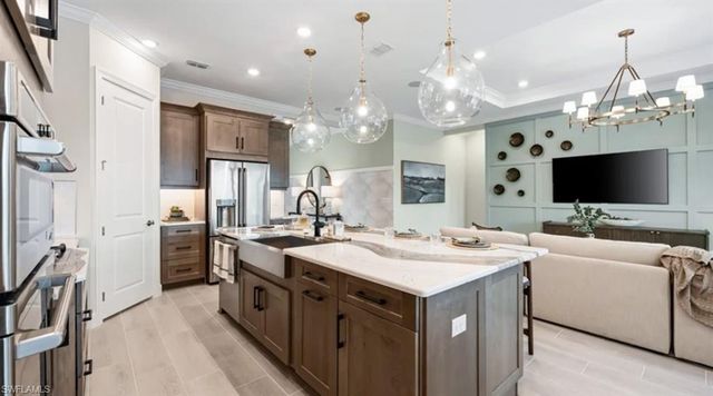 15690 Genova DR, Naples, FL 34114