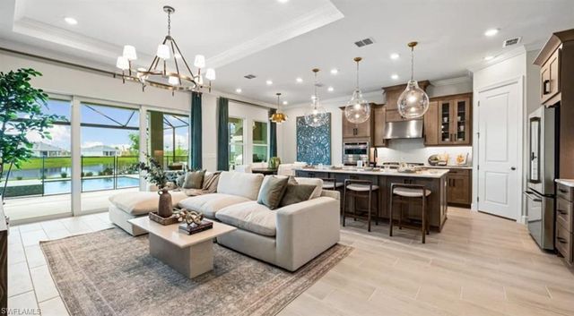 15690 Genova DR, Naples, FL 34114