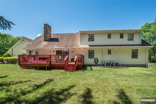 2 Baron Road, West Milford, NJ 07480